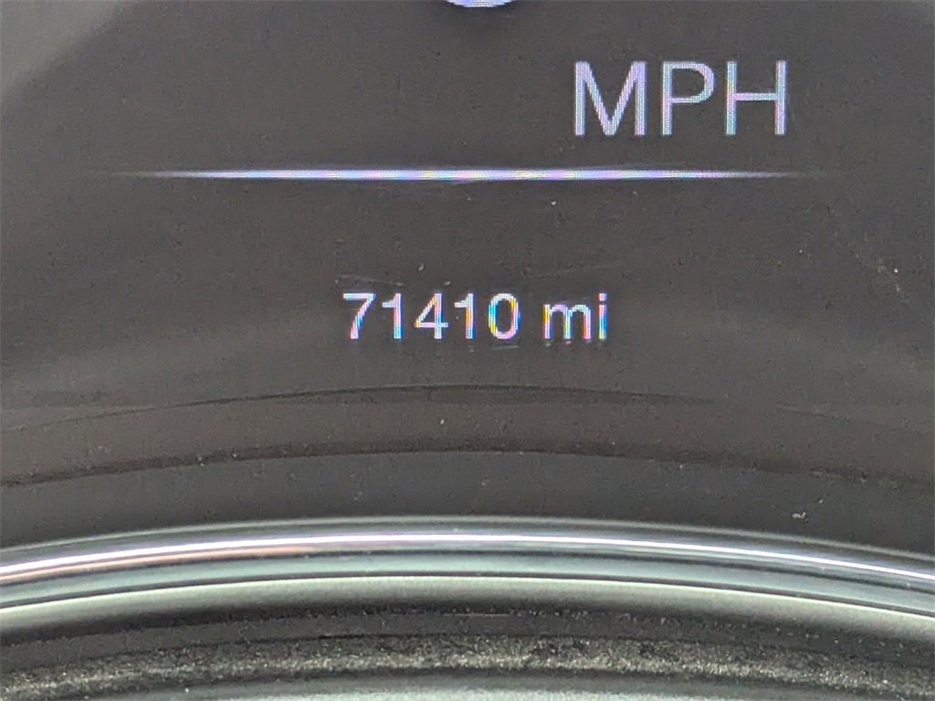 Used 2020 Jeep Grand Cherokee Limited w/ Luxury Group II image 2