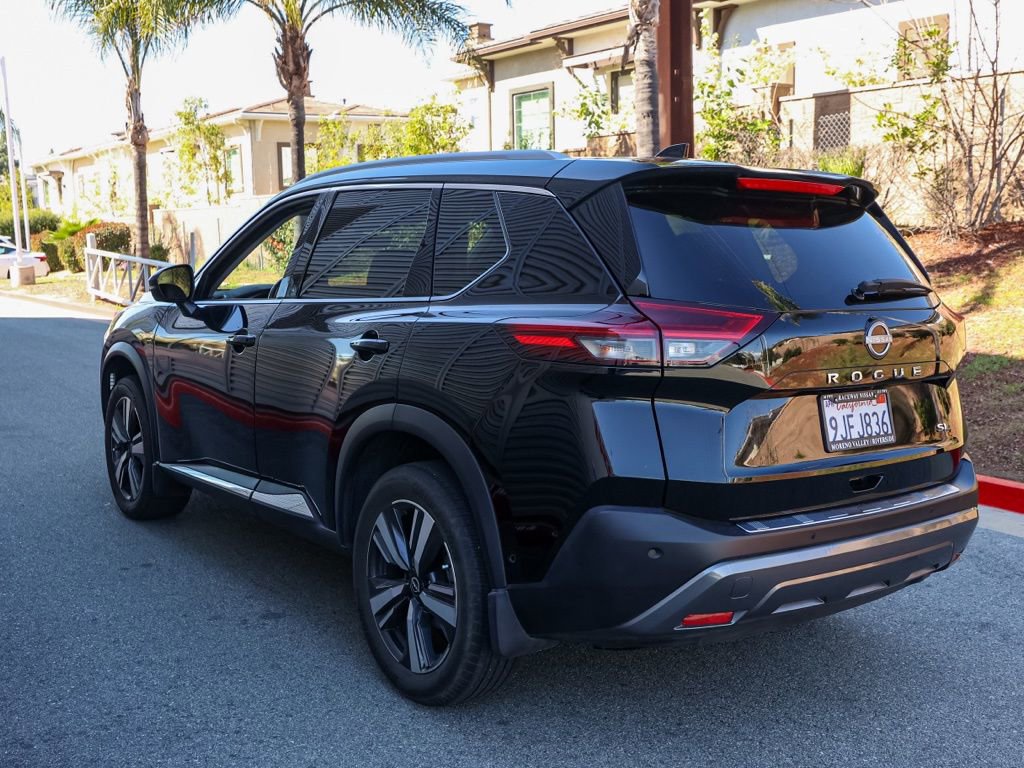 Used 2023 Nissan Rogue SL w/ SL Premium Package image 6