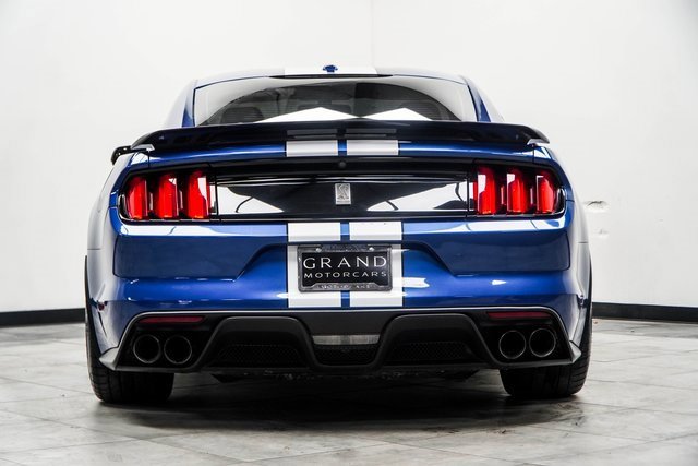 Used 2017 Ford Mustang Shelby GT350 image 12