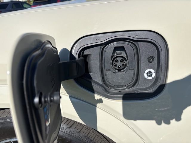 Used 2025 Ford Mustang Mach-E Premium image 8