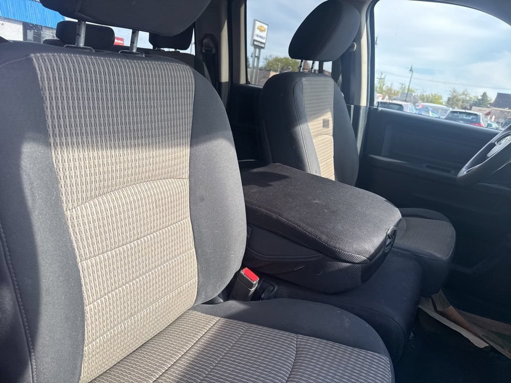 Used 2012 RAM 1500 Express AWD/4WD image 32