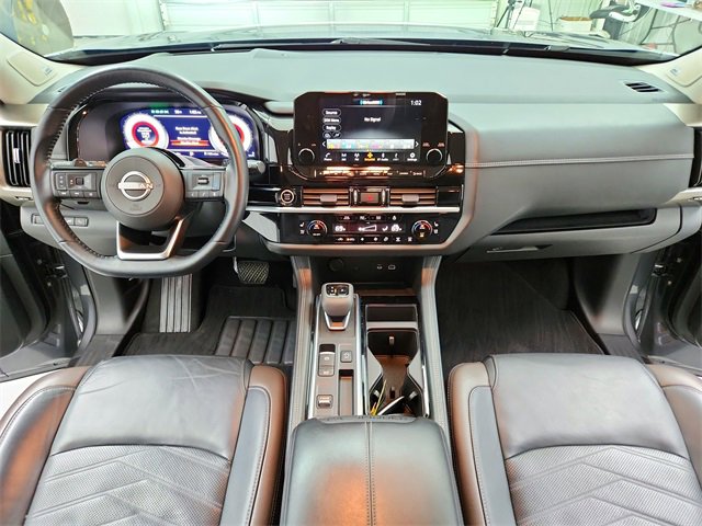 Used 2023 Nissan Pathfinder Platinum w/ Lighting Package (N93) image 27