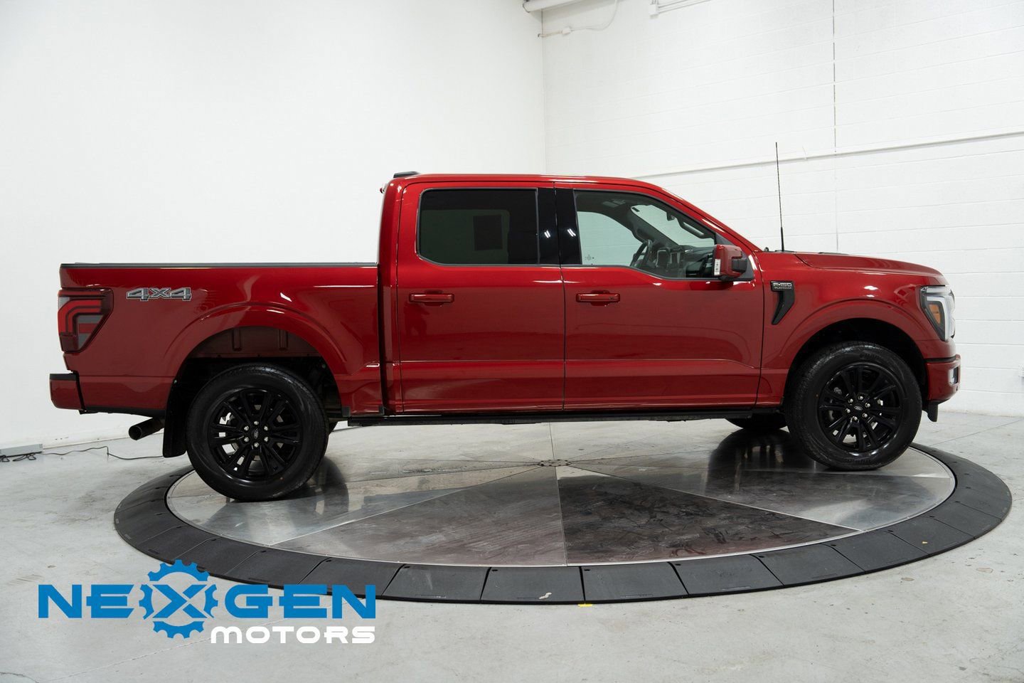 Used 2024 Ford F150 Platinum image 34
