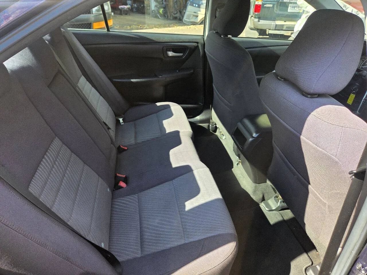 Used 2015 Toyota Camry LE FWD image 36