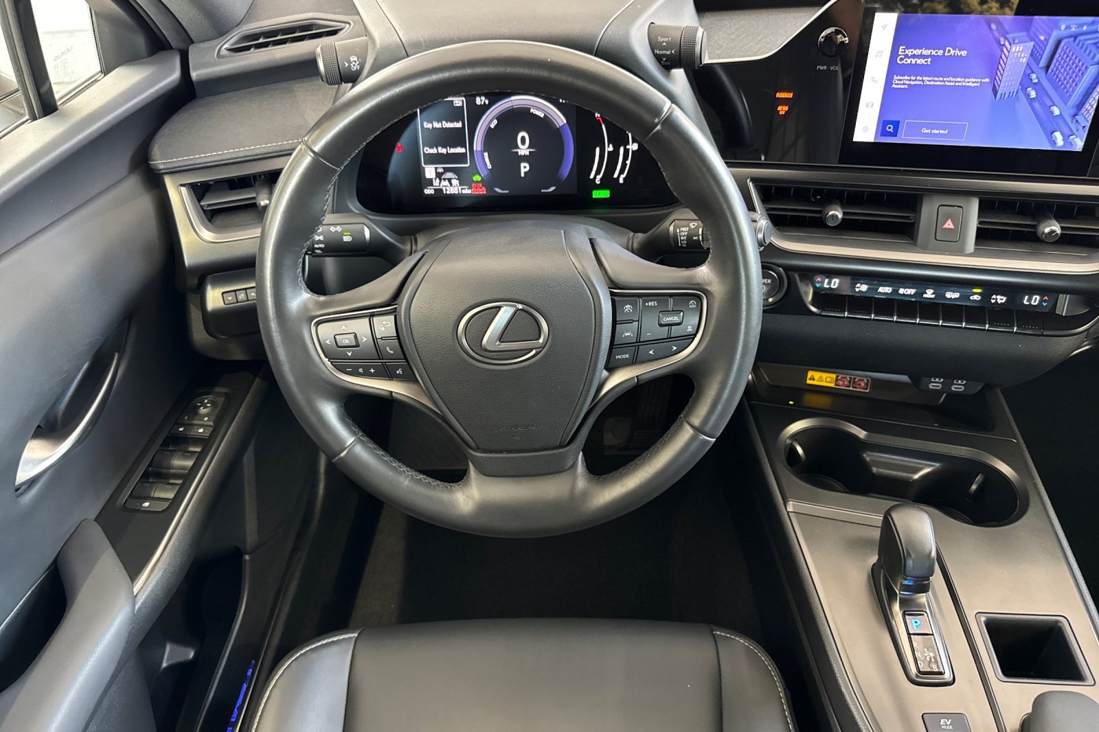 Certified 2025 Lexus UX 300h FWD w/ Accessory Package (Z2) image 18