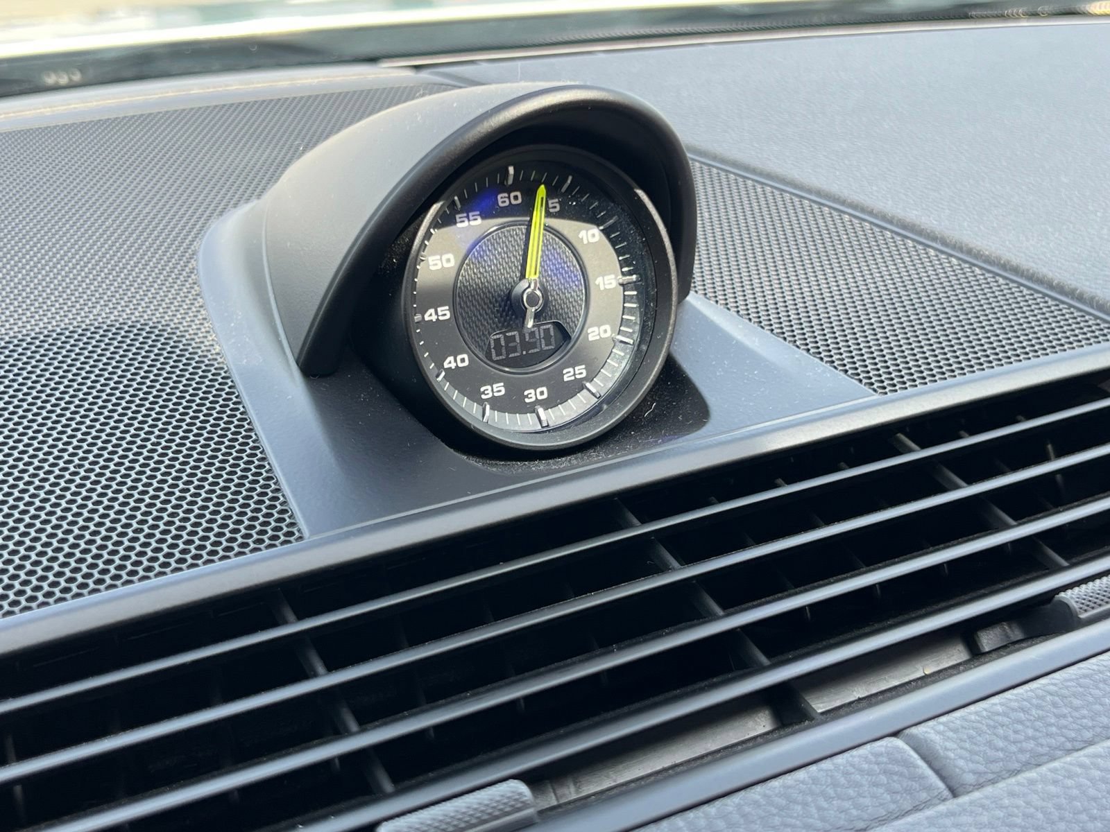 Certified 2020 Porsche Panamera 4 AWD/4WD image 27