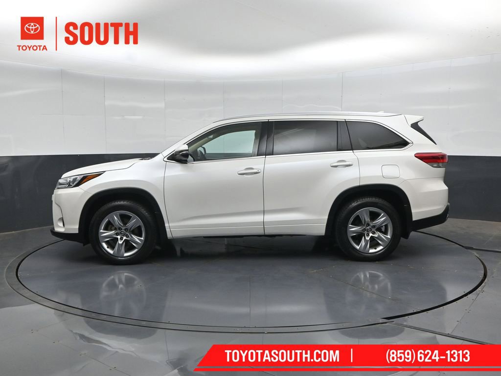 Used 2017 Toyota Highlander Limited AWD/4WD image 7