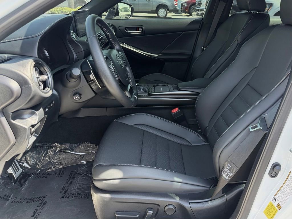 Used 2025 Lexus IS 500 w/ Accessory Package image 15
