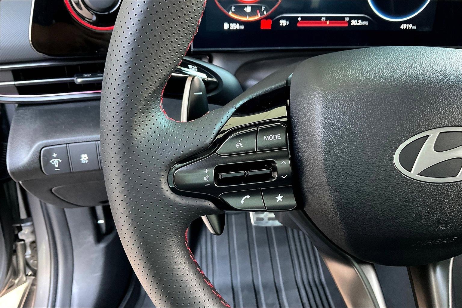 Used 2025 Hyundai Elantra N Line image 11