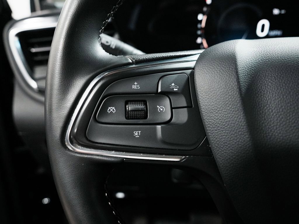 Used 2024 Buick Encore GX Preferred AWD/4WD image 24