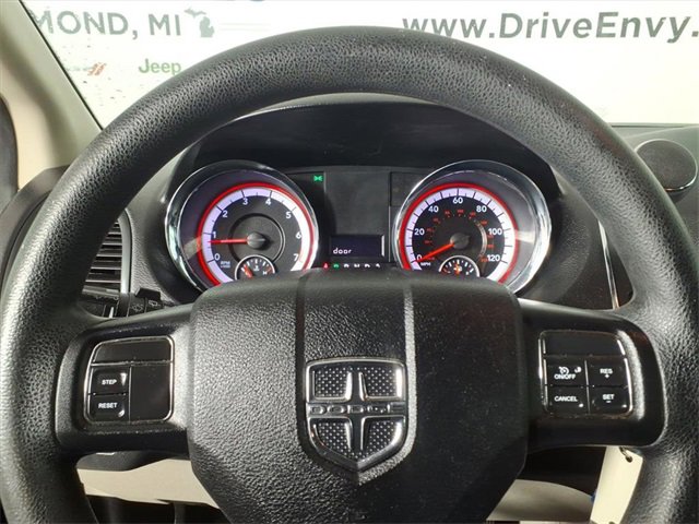 Used 2013 Dodge Grand Caravan SXT w/ Entertainment Group 1 image 22