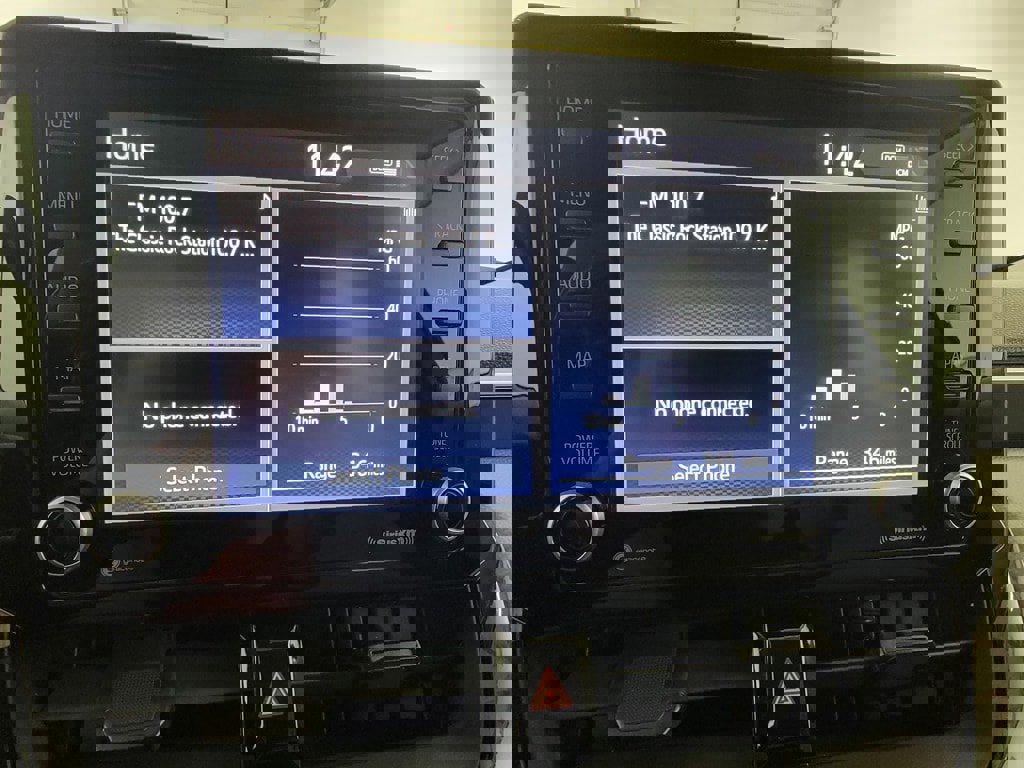 Certified 2022 Toyota Corolla Cross LE image 21