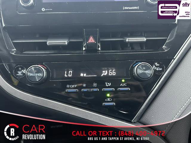 Used 2022 Toyota Camry SE FWD image 25