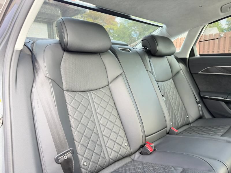 Used 2020 Audi S8 L AWD/4WD image 29