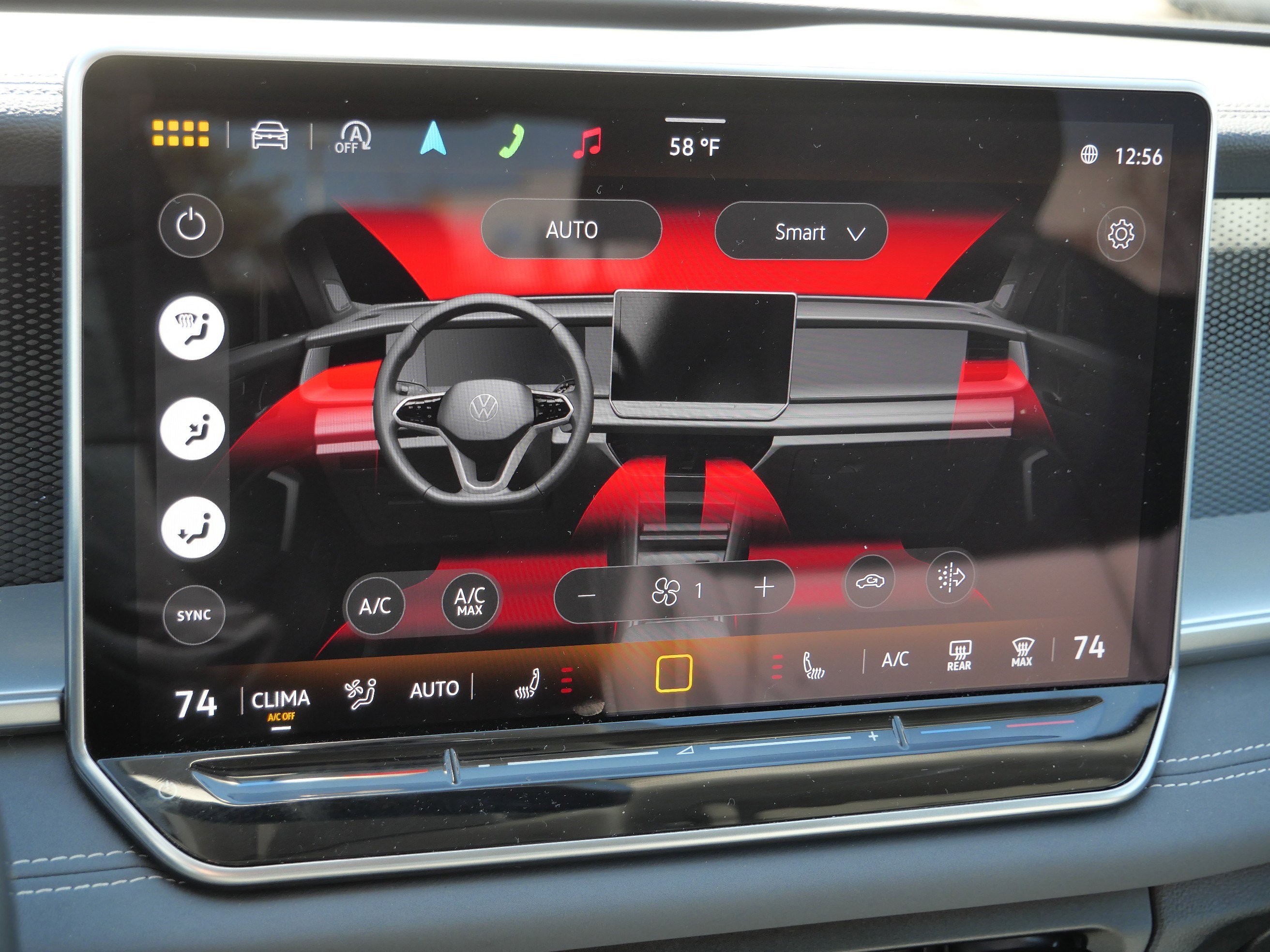 Certified 2025 Volkswagen Tiguan SE image 25