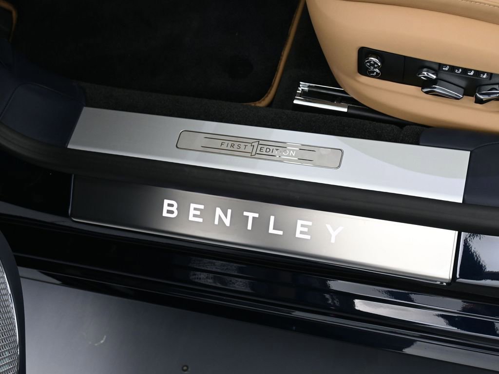 Used 2025 Bentley Flying Spur Plug-In Hybrid image 18