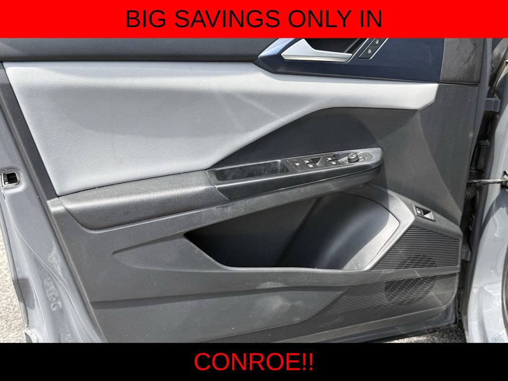 Used 2023 Volkswagen Taos SE FWD image 10