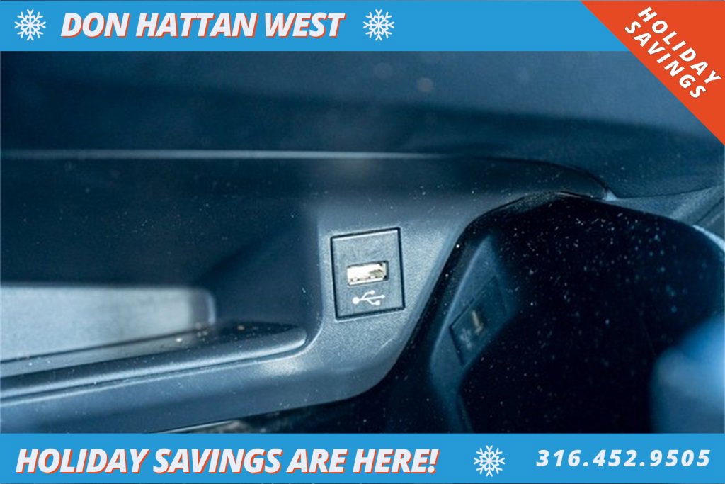 Used 2021 Toyota C-HR XLE image 12