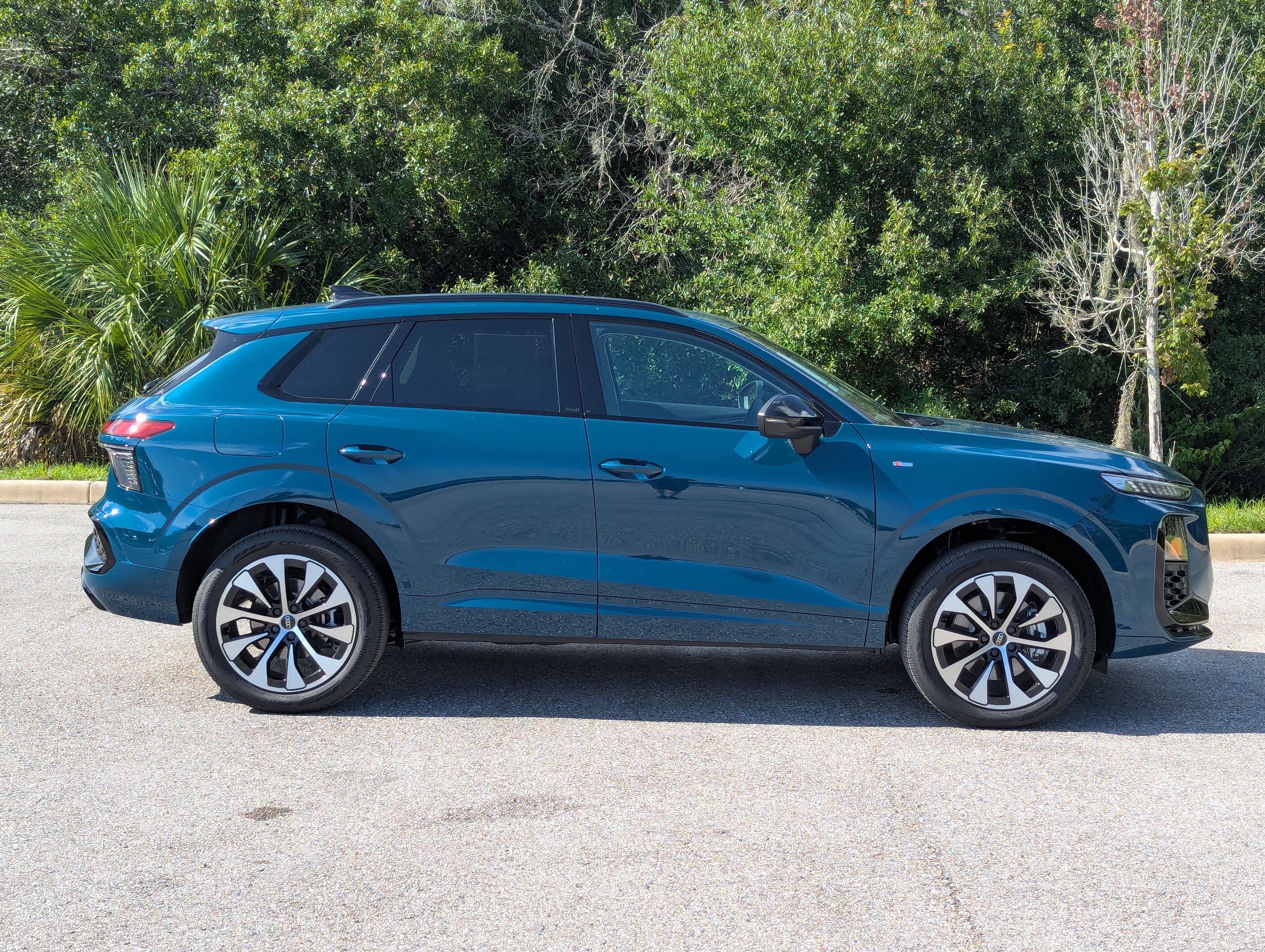 New 2026 Audi Q3 quattro 2.0T AWD/4WD image 8