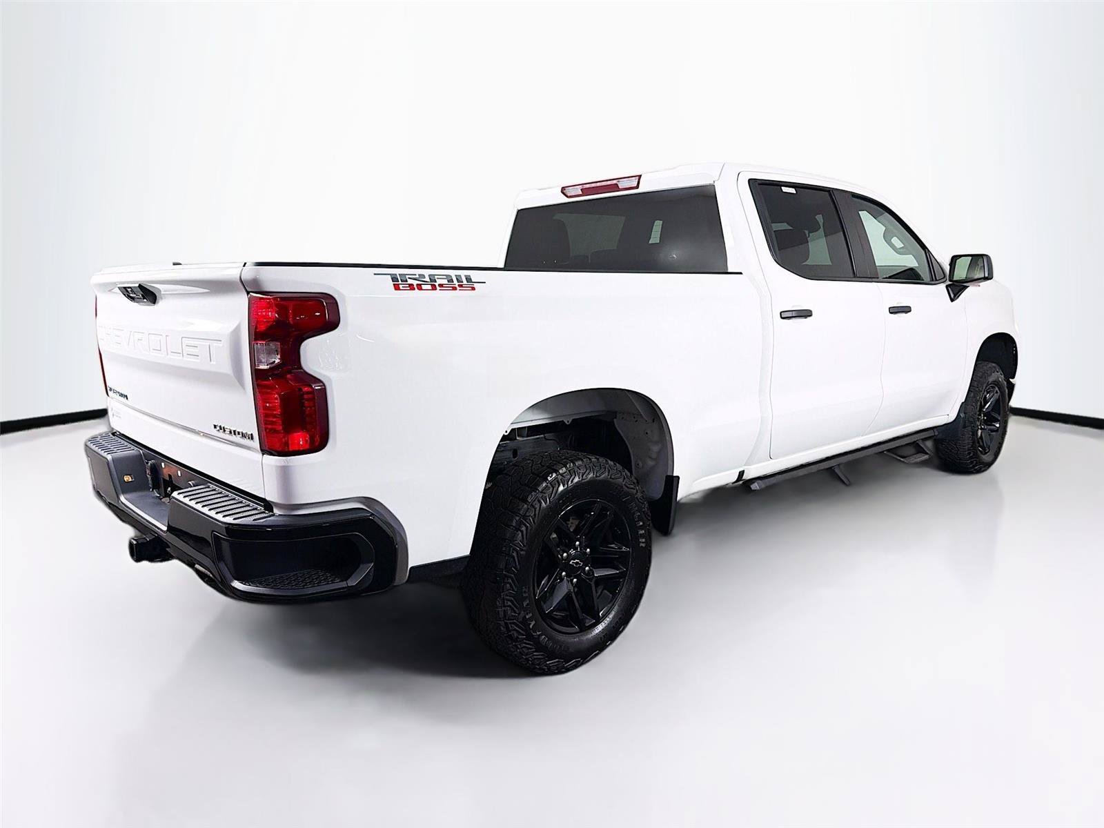 Used 2024 Chevrolet Silverado 1500 Custom Trail Boss AWD/4WD image 11