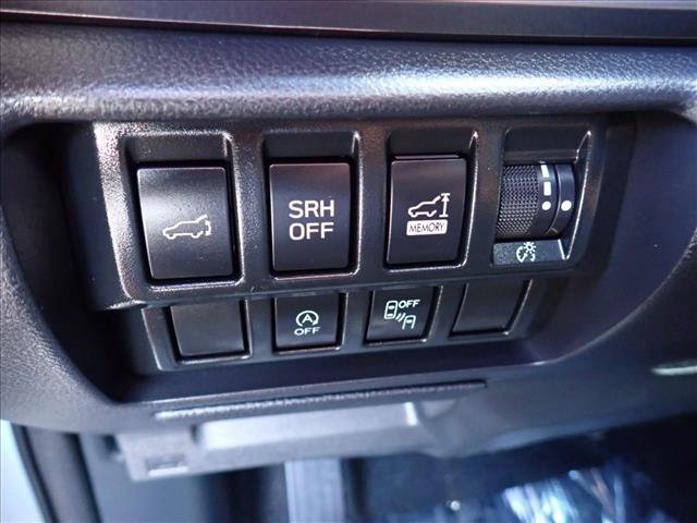 Certified 2023 Subaru Forester Premium AWD/4WD image 17