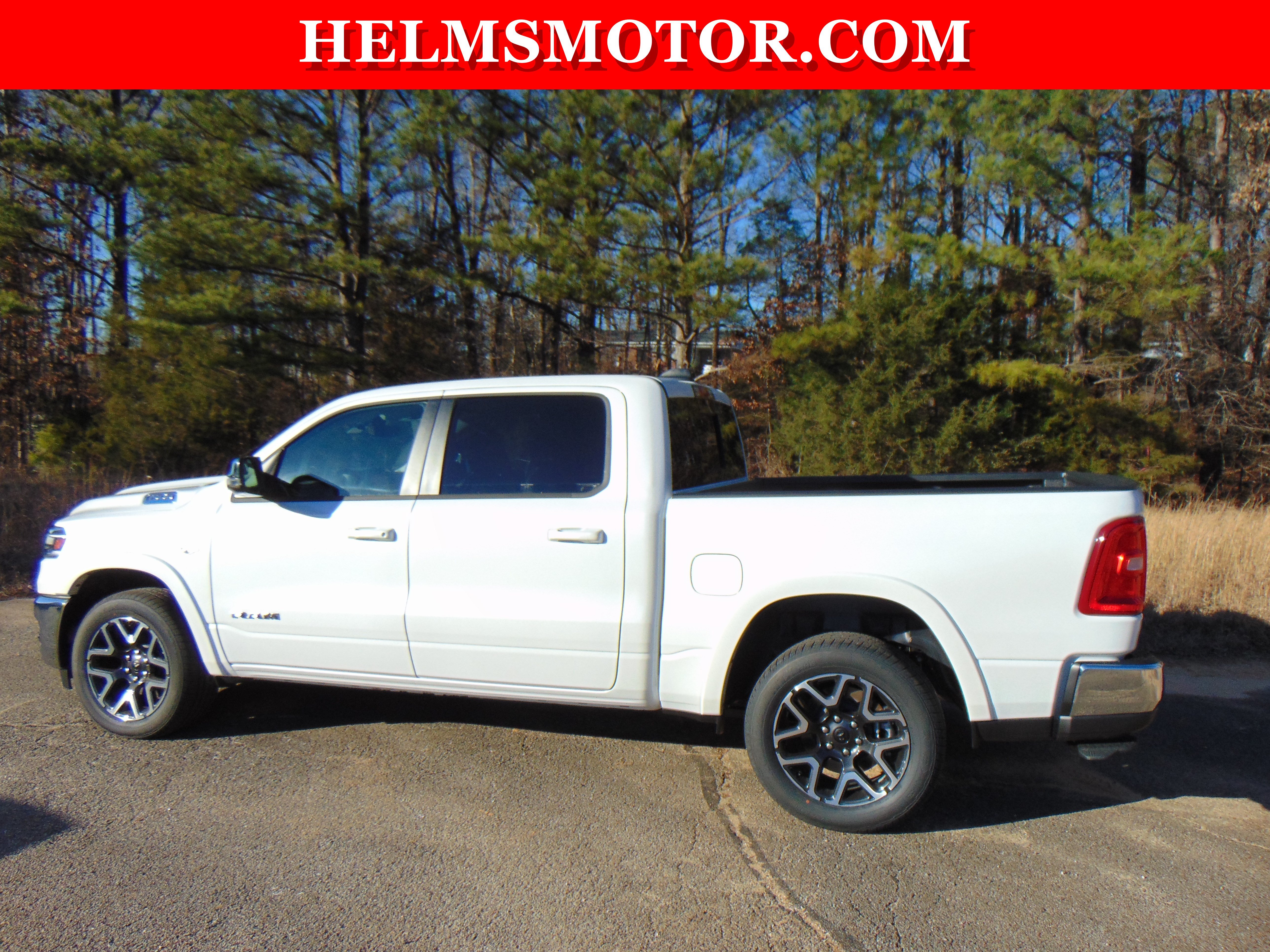 New 2026 RAM 1500 Laramie AWD/4WD image 6