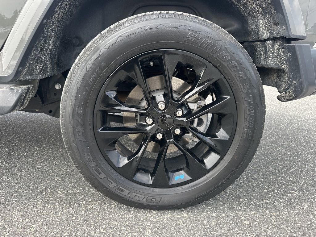 Used 2022 Jeep Wrangler Unlimited Sahara w/ Safety Group image 29