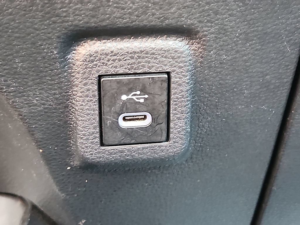 Used 2023 Toyota Corolla LE w/ Carpet Mat Package (TMS) FWD image 25