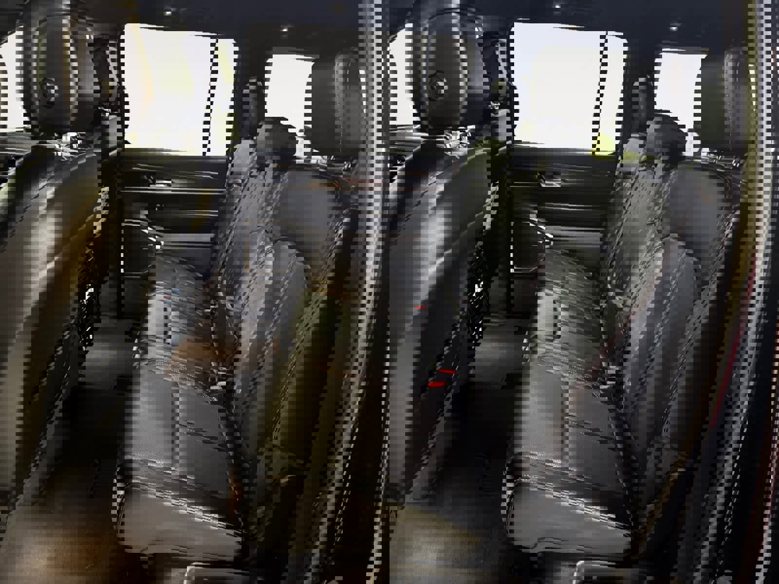 Used 2024 Jeep Wagoneer L Series II image 17