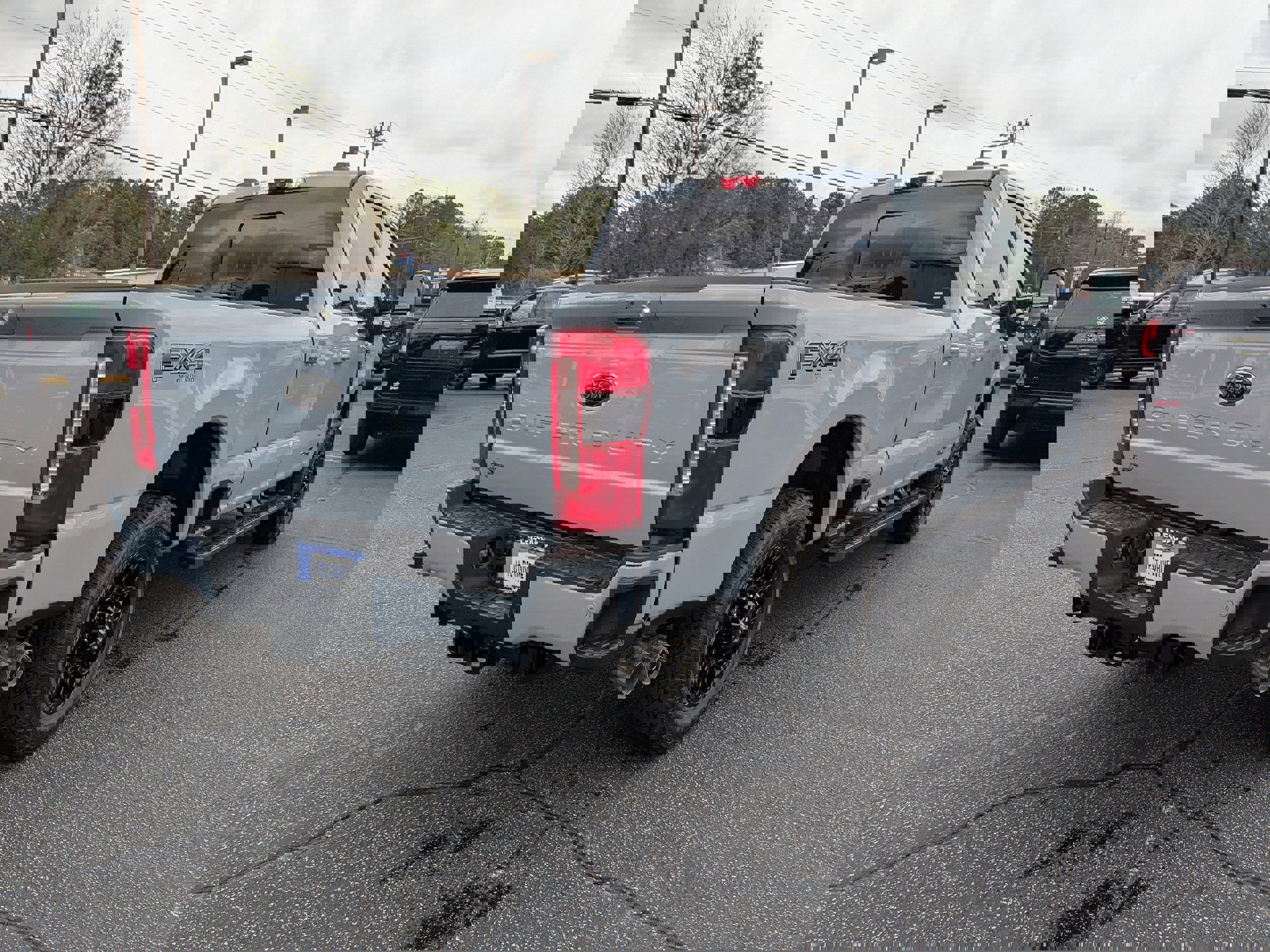 New 2026 Ford F250 Lariat w/ Black Appearance Package image 4