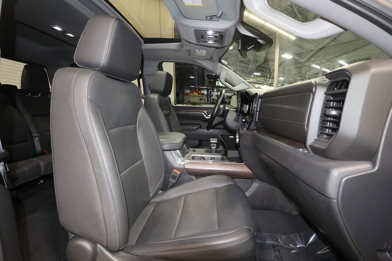 Used 2024 GMC Sierra 1500 SLT w/ SLT Premium Plus Package image 27