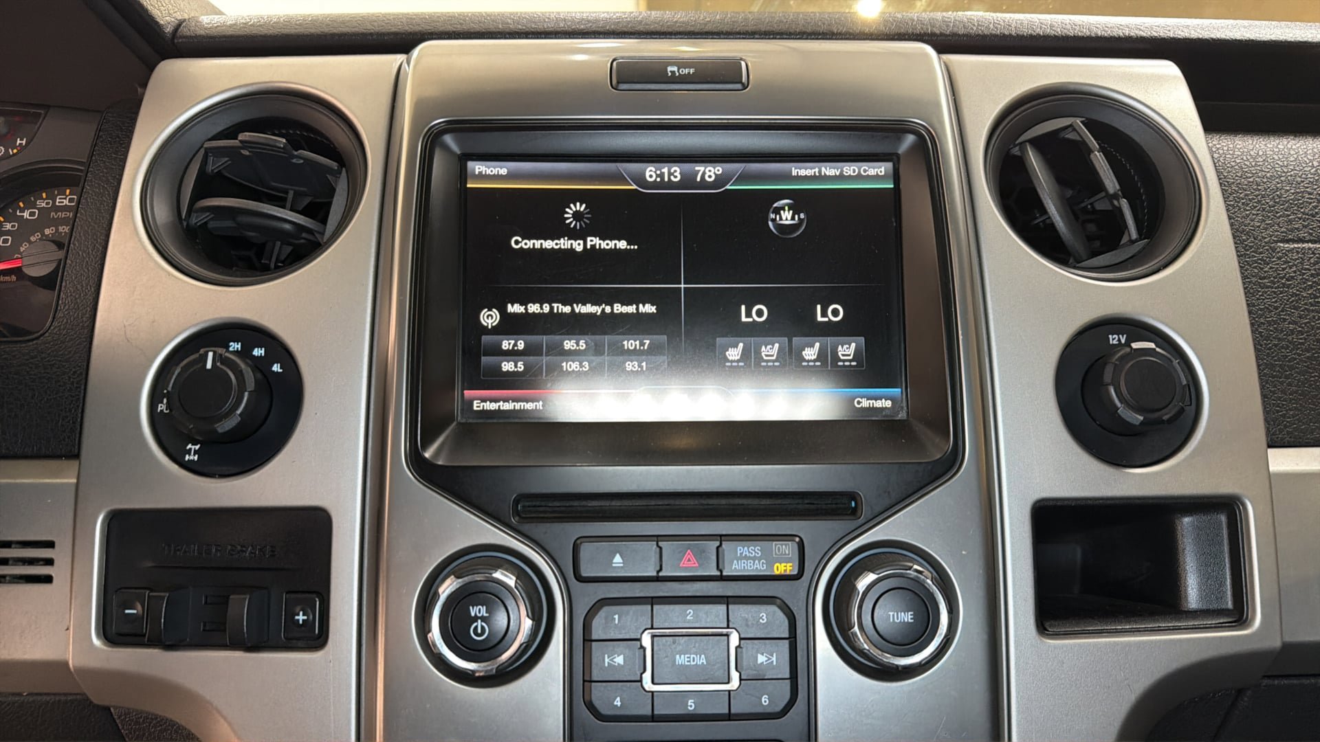 Used 2013 Ford F150 Raptor w/ Luxury Equipment Group image 24