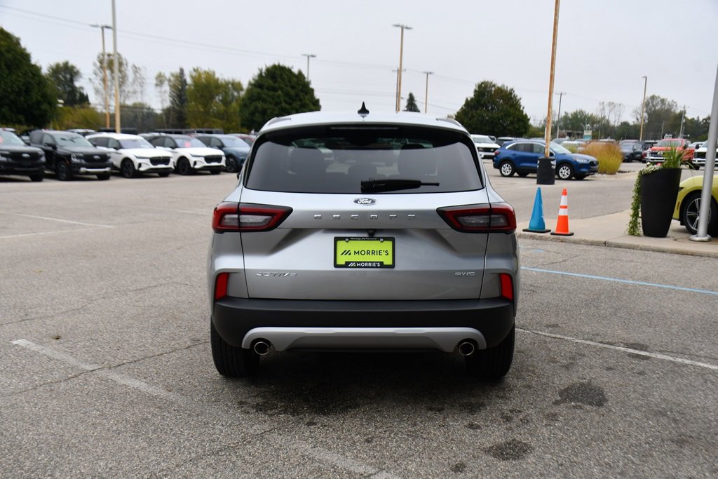 Used 2023 Ford Escape Active image 5