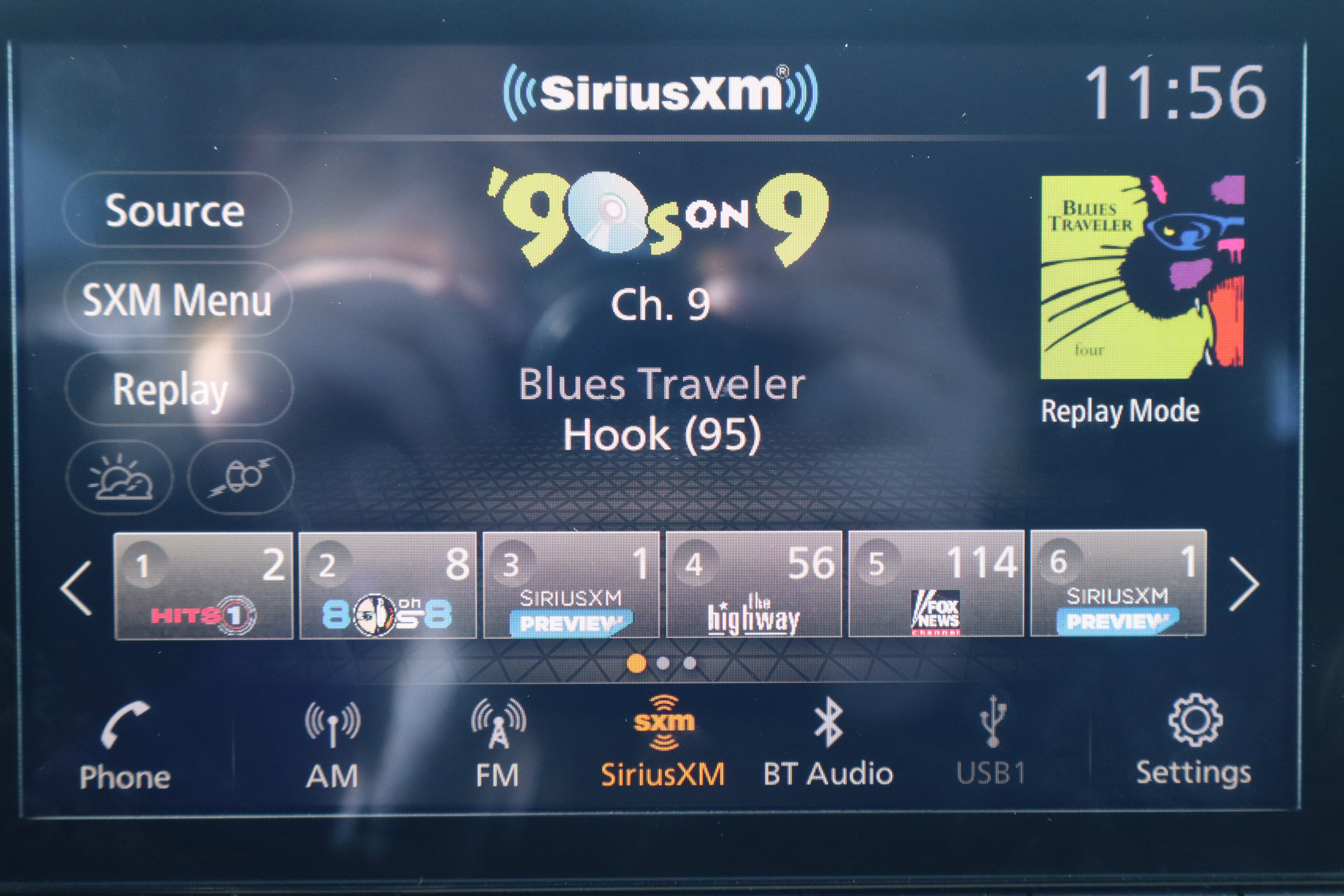 Used 2025 Nissan Rogue SV image 20