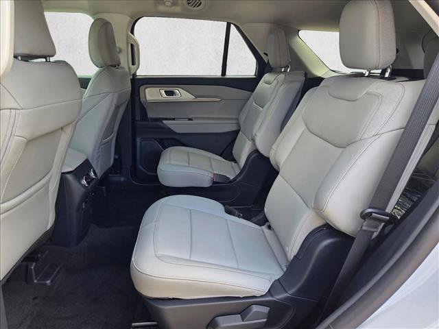 New 2026 Ford Explorer Active image 16