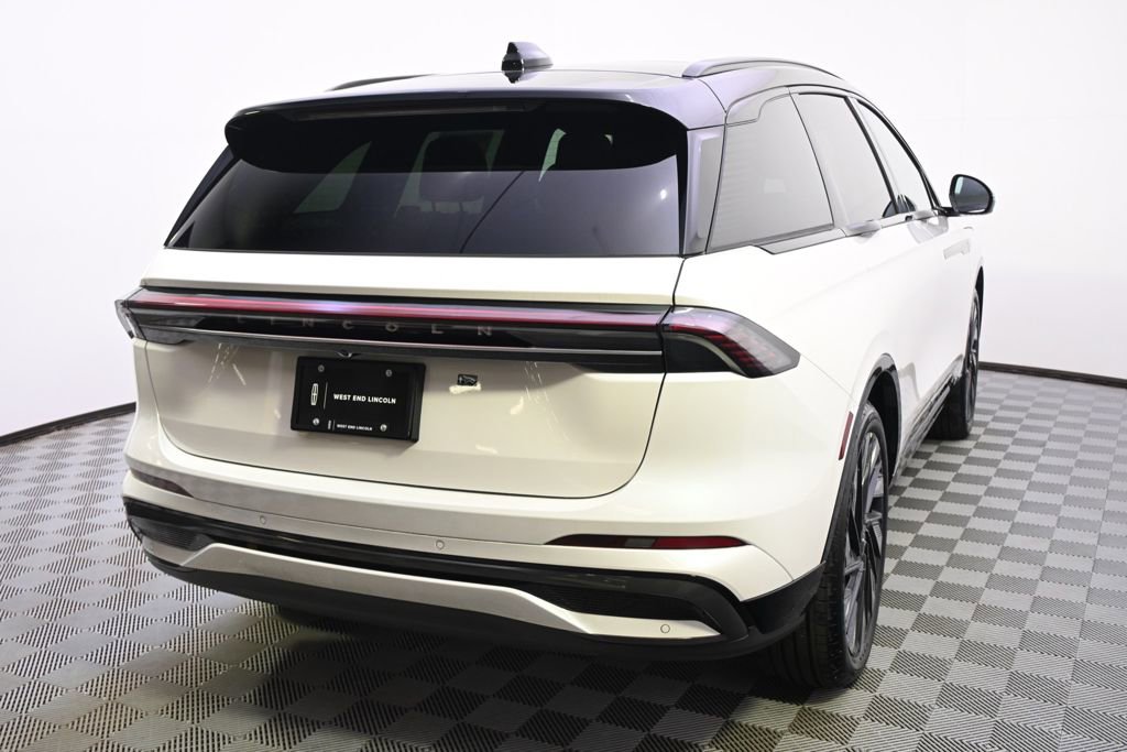 New 2026 Lincoln Nautilus Reserve w/ Jet Appearance Package image 6