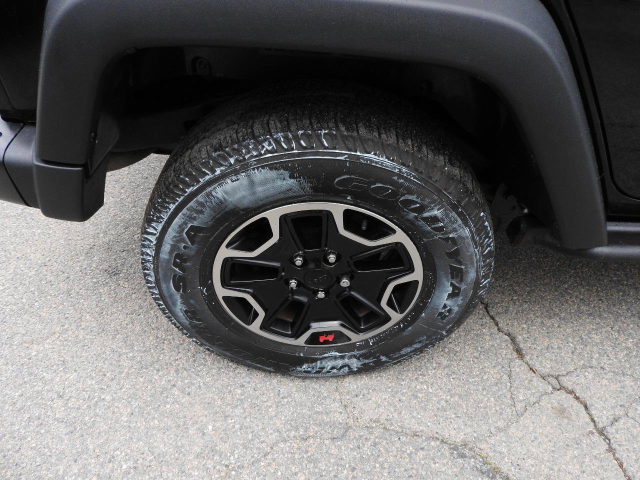 Used 2016 Jeep Wrangler Unlimited Rubicon AWD/4WD image 16