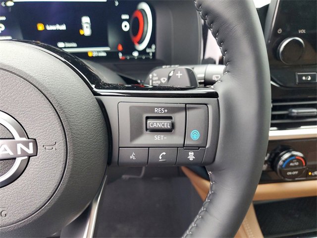 New 2025 Nissan Pathfinder Platinum image 13