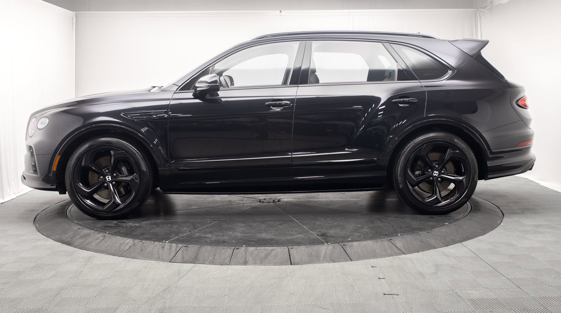 Used 2022 Bentley Bentayga AWD/4WD image 6