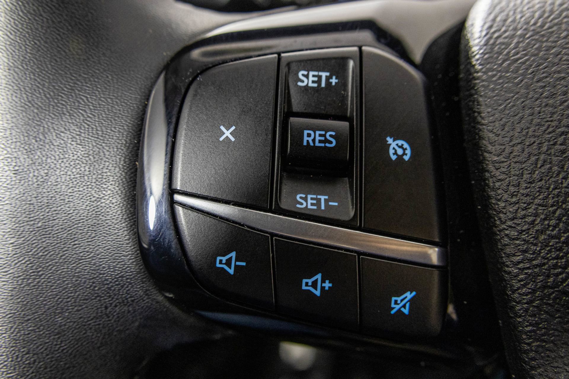 Used 2022 Ford Escape SE w/ Convenience Package image 32