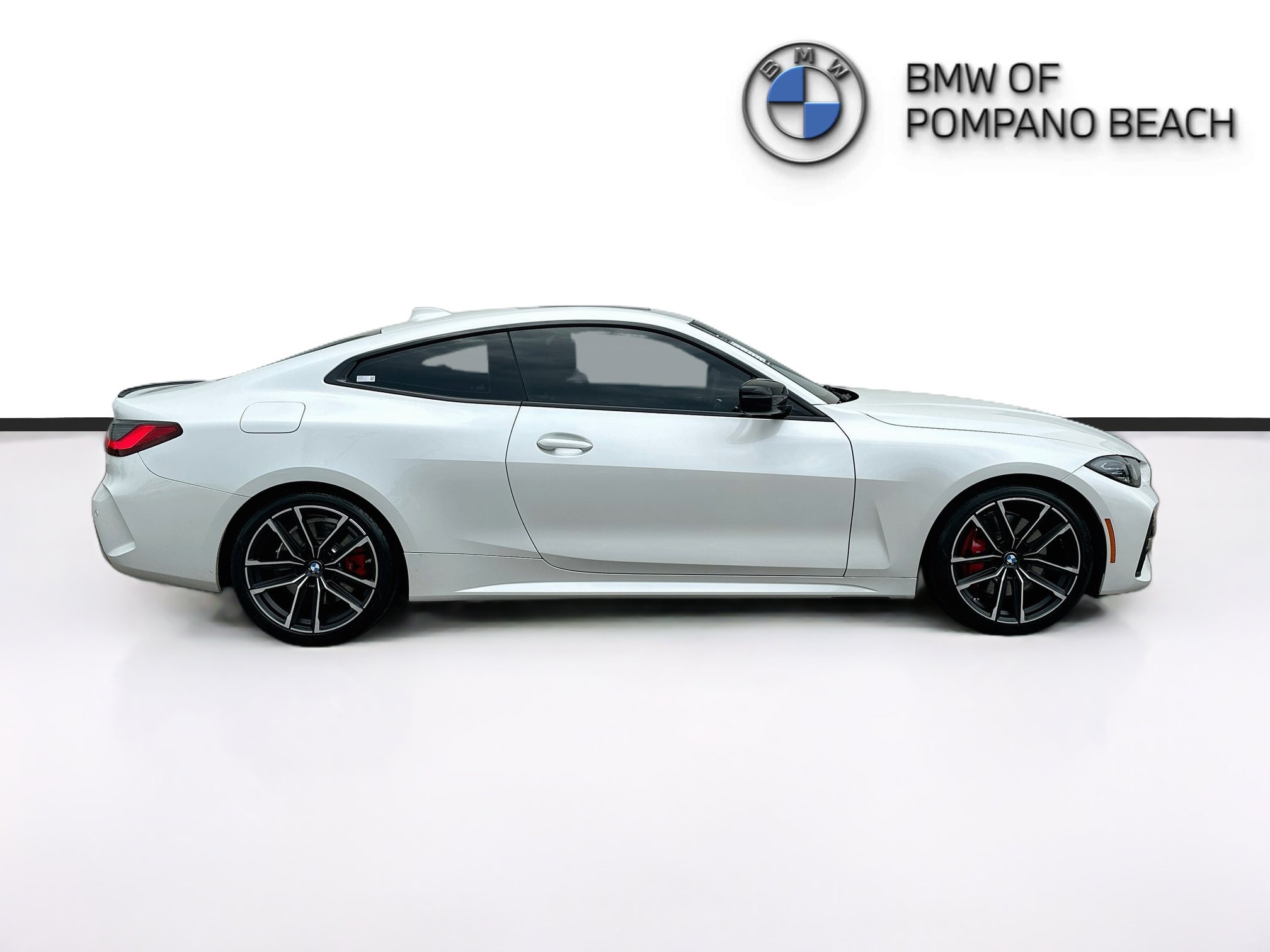 Used 2023 BMW 430i Coupe w/ M Sport Package RWD image 8