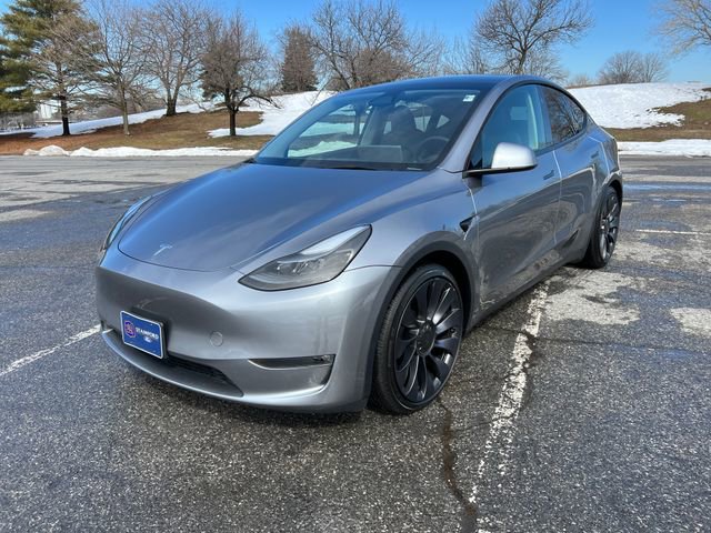 Used 2024 Tesla Model Y Performance image 5