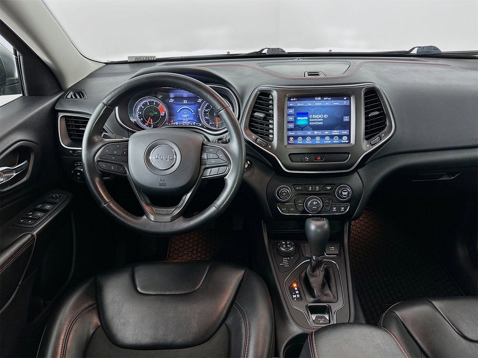 Used 2020 Jeep Cherokee Trailhawk w/ Cold Weather Group image 21