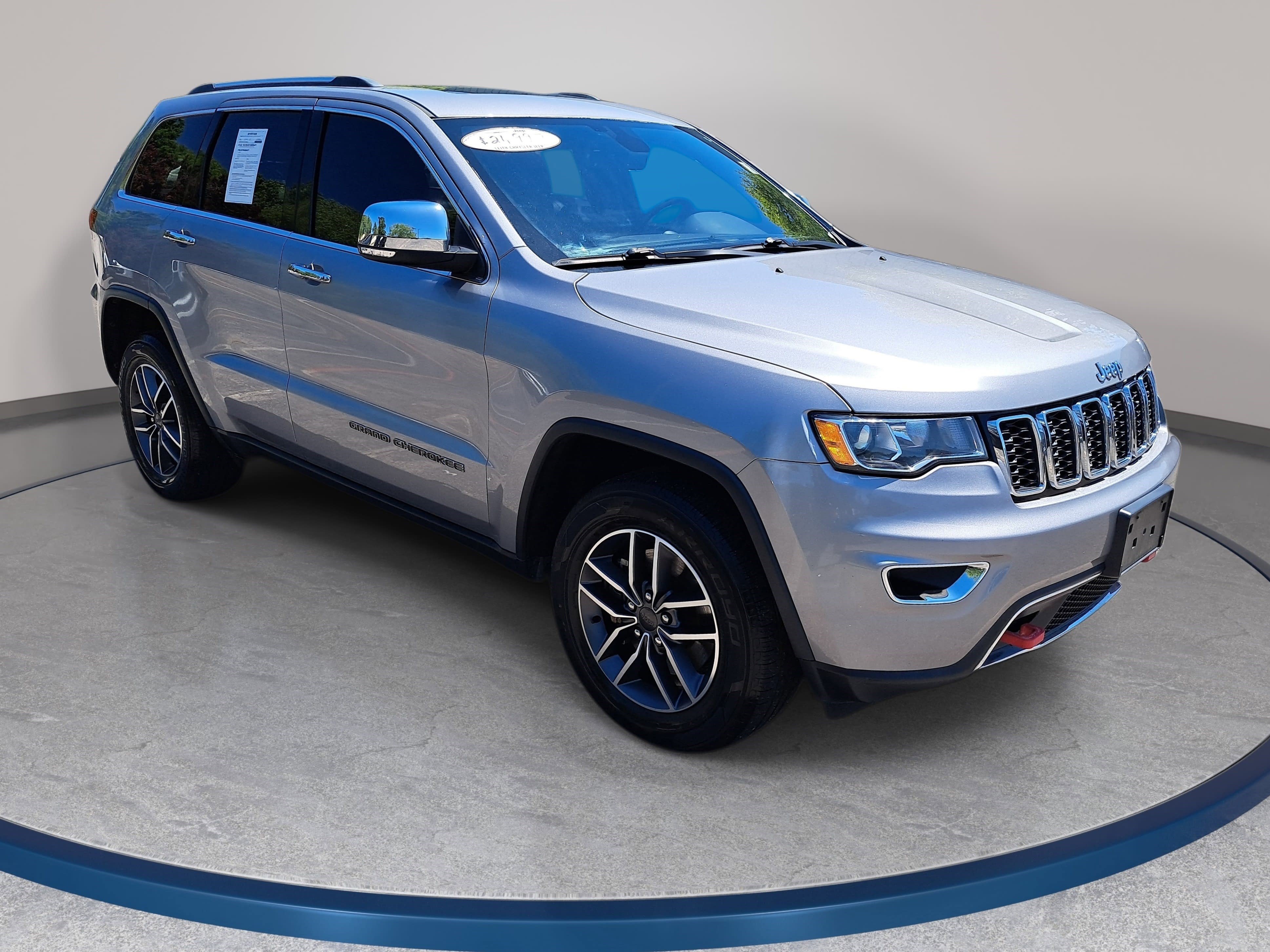 Used 2021 Jeep Grand Cherokee Limited w/ Luxury Group II AWD/4WD image 3