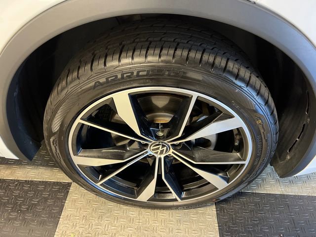 Used 2022 Volkswagen Tiguan SEL R-Line AWD/4WD image 10