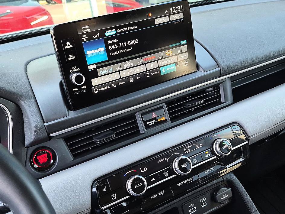 Used 2025 Honda Pilot Touring image 21