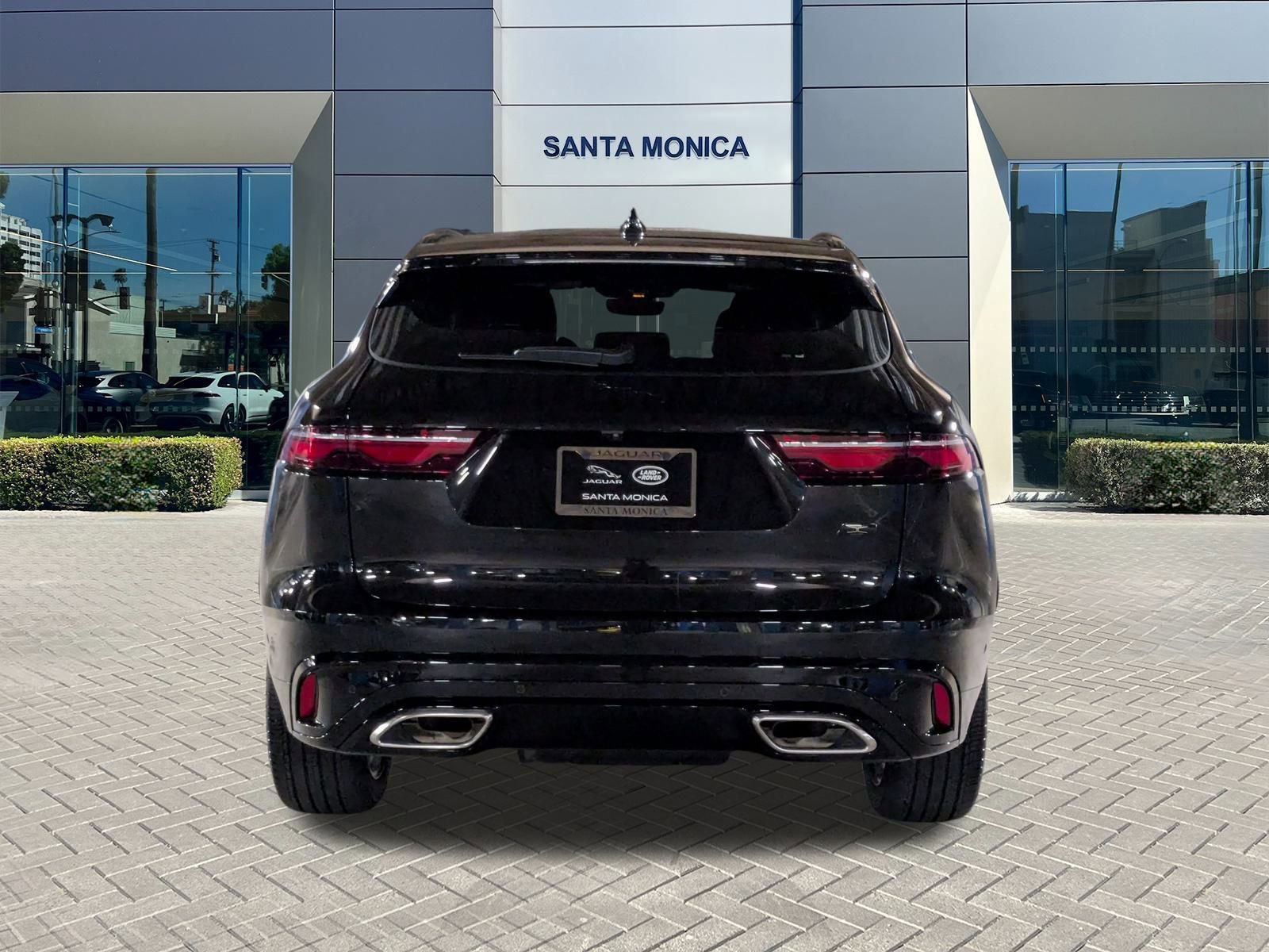 New 2026 Jaguar F-PACE R-Dynamic S image 8