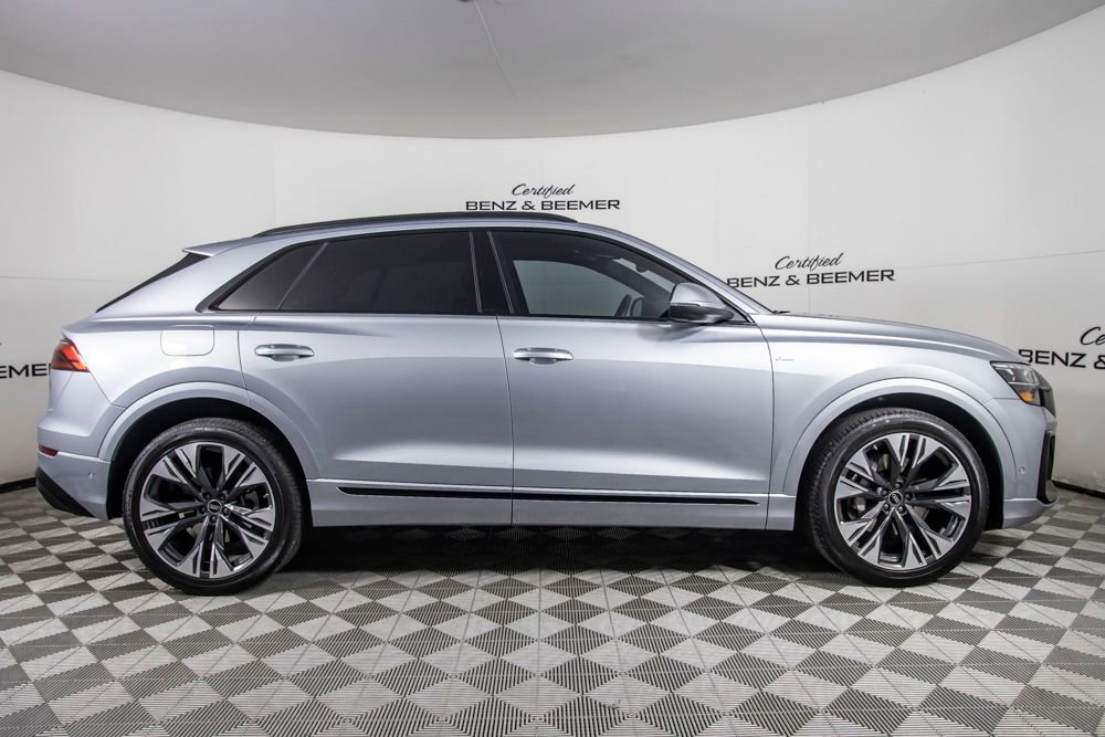 Used 2025 Audi Q8 Prestige image 5