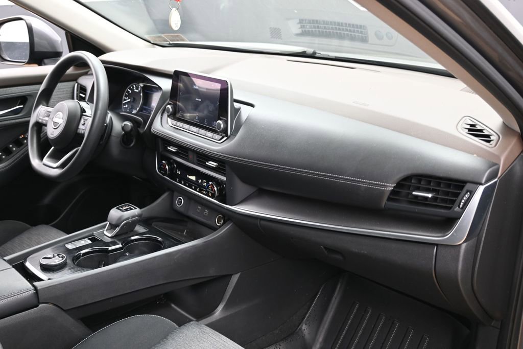 Used 2023 Nissan Rogue SV AWD/4WD image 33