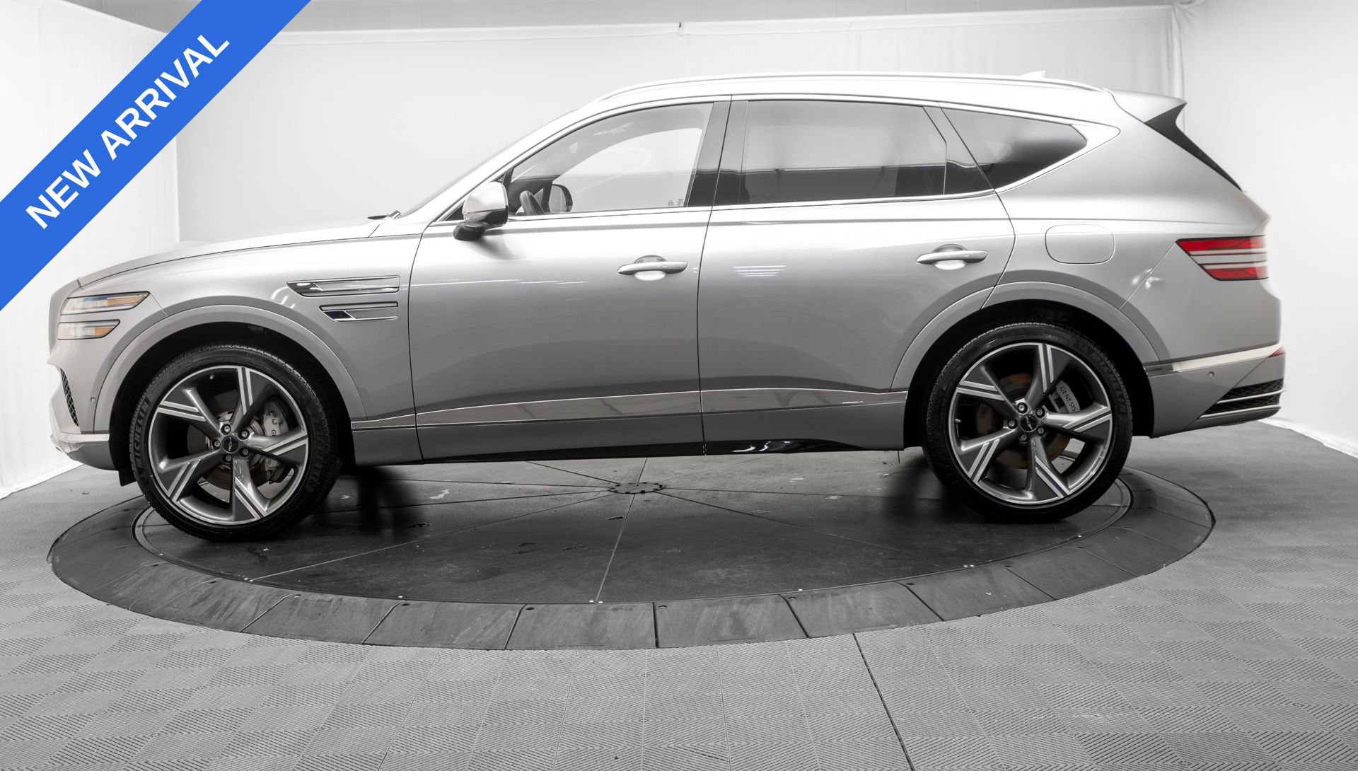 Used 2025 Genesis GV80 3.5T Prestige AWD/4WD image 4